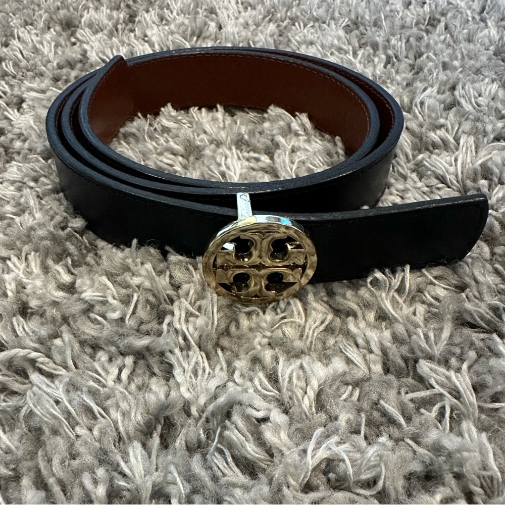 Tory Burch 1 inch reversible belt size small